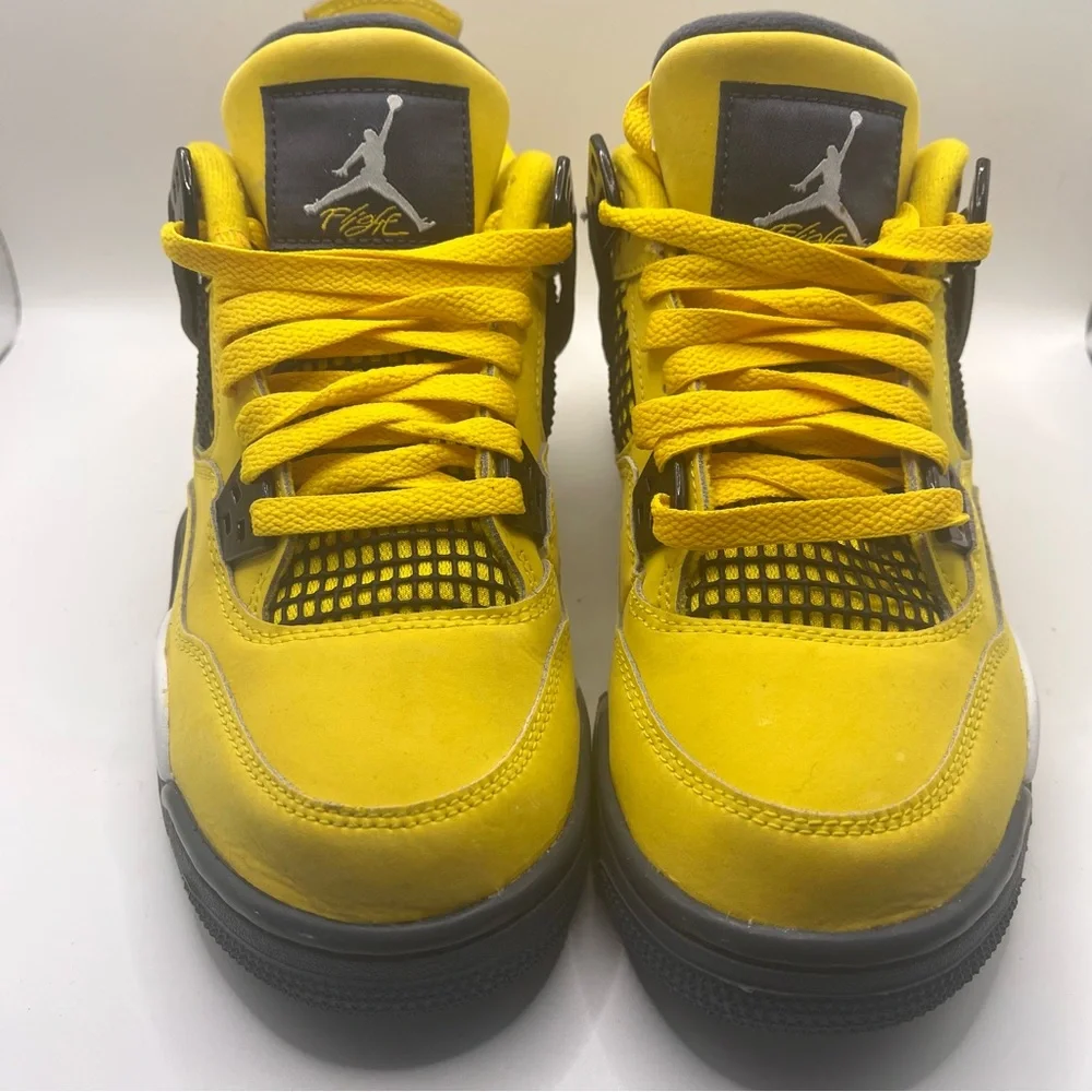 Air Jordan 4 Lightning 2021 GS 5.5Y‎ Tour Yellow Hype Streetwear Sneaker